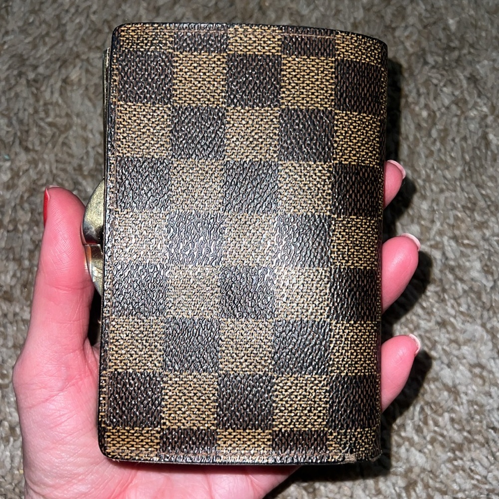 Authentic Louis Vuitton Damier Ebene Kisslock Wallet - Picture 3 of 16